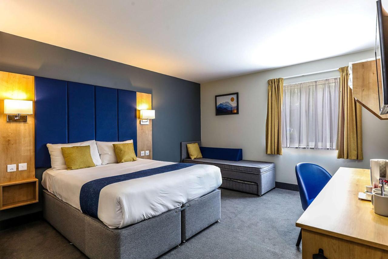 Days Inn Peterborough Eksteriør billede
