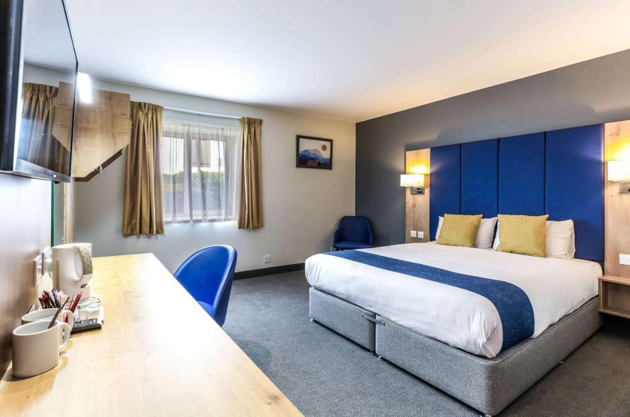 Days Inn Peterborough Eksteriør billede