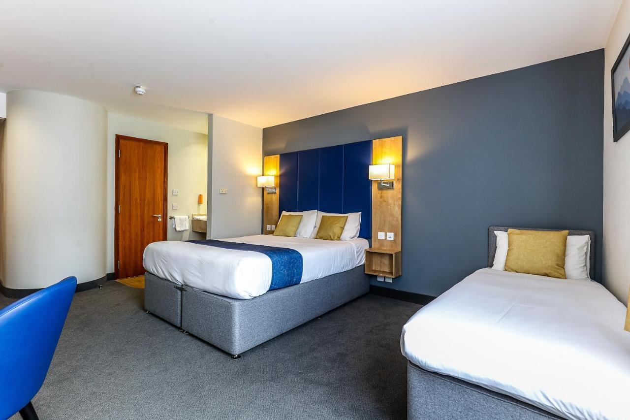 Days Inn Peterborough Eksteriør billede